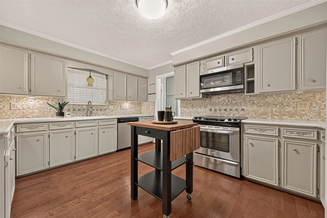 Photo of 8007 Vickridge Lane