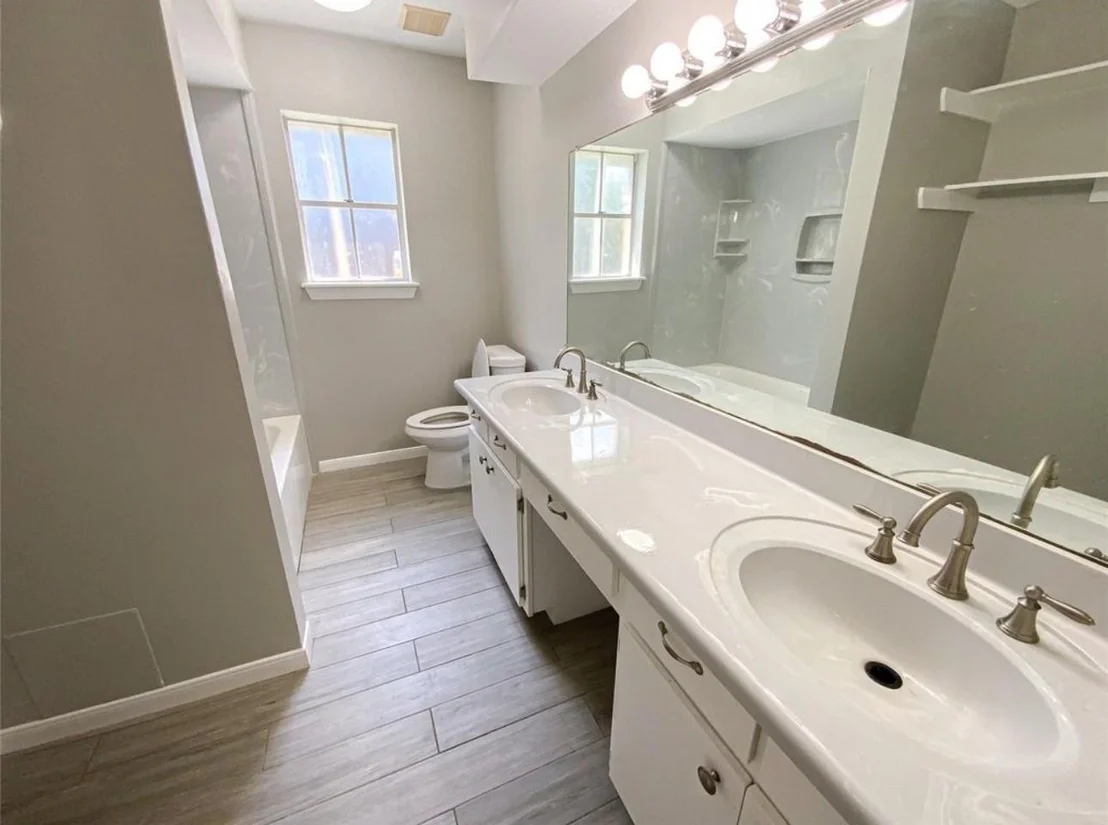 Photo of 2519 River Ridge Drive