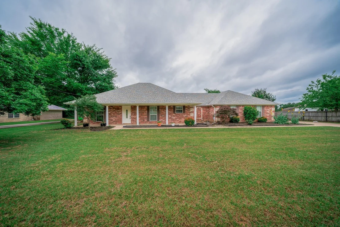 Photo of 1001 Jamerison