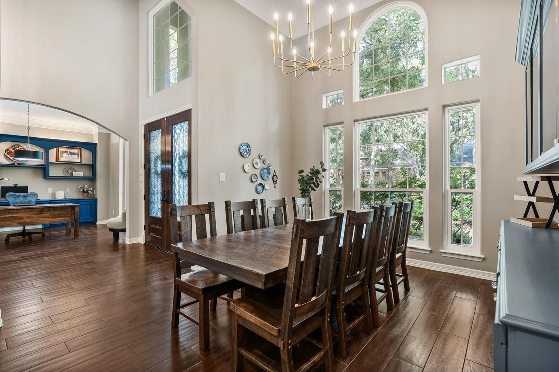 Photo of 7027 Centre Oaks Drive