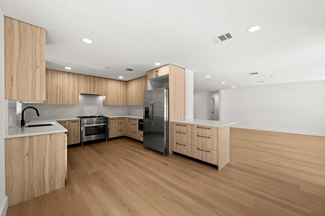 Photo of 7631 Westwind Lane