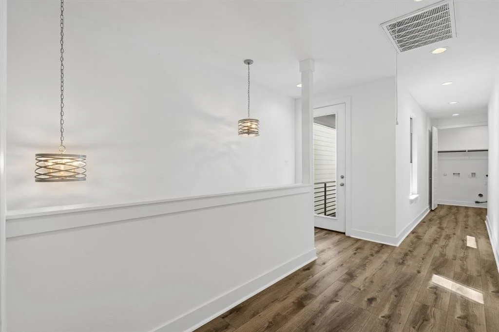 Photo of 5615 Savyon Drive