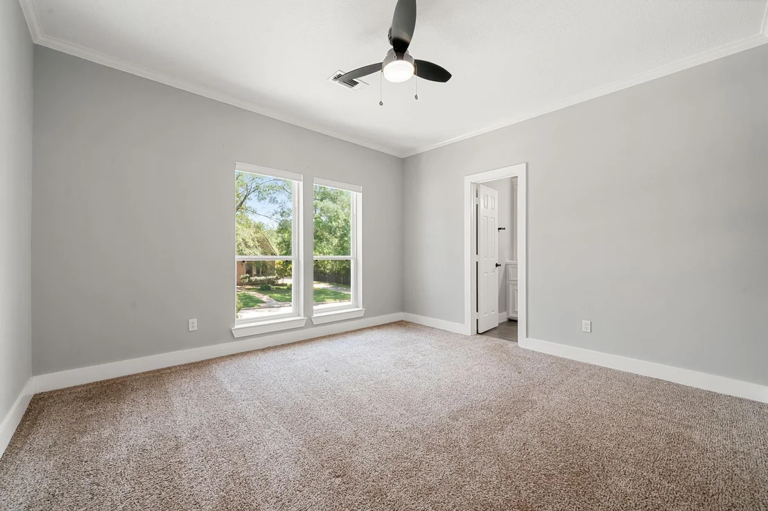 Photo of 24611 W Kingscrest Circle