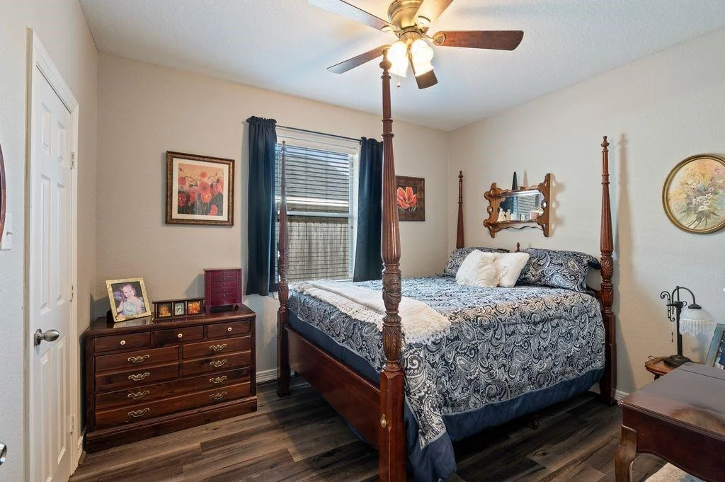 Photo of 2438 Sullivan Lane