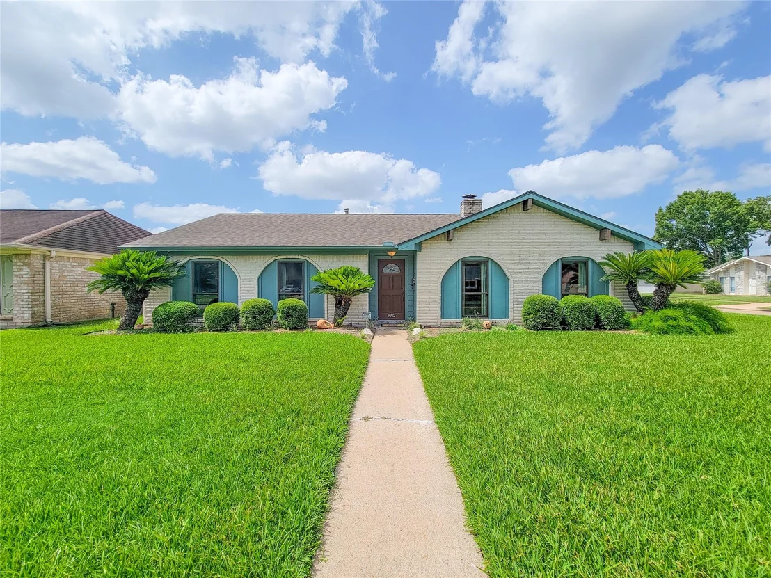 Photo of 9202 Benning Drive