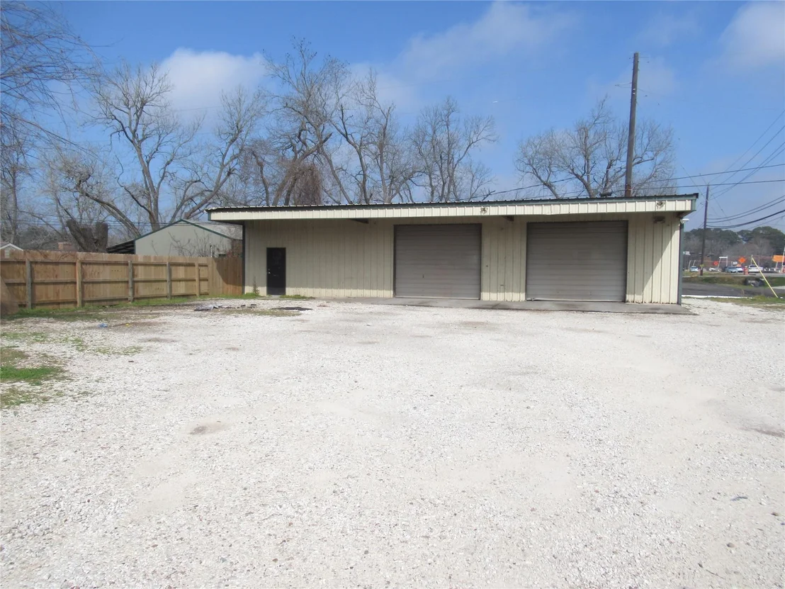 Photo of 1124 Desirable Lane
