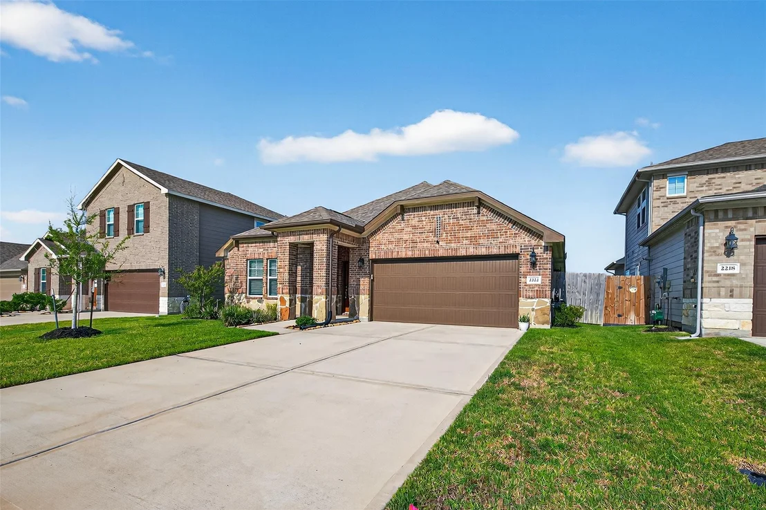Photo of 2222 Royal Ann Way