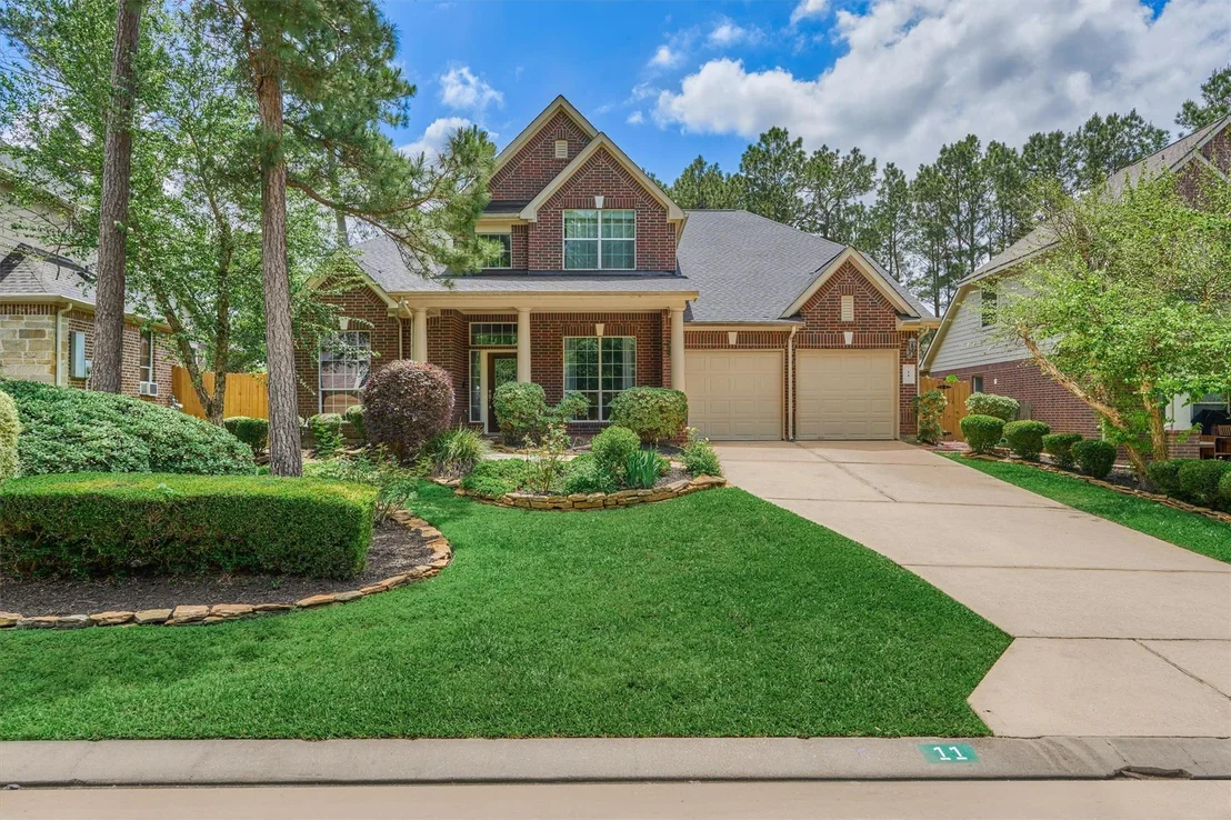Photo of 11 N French Oaks Circle