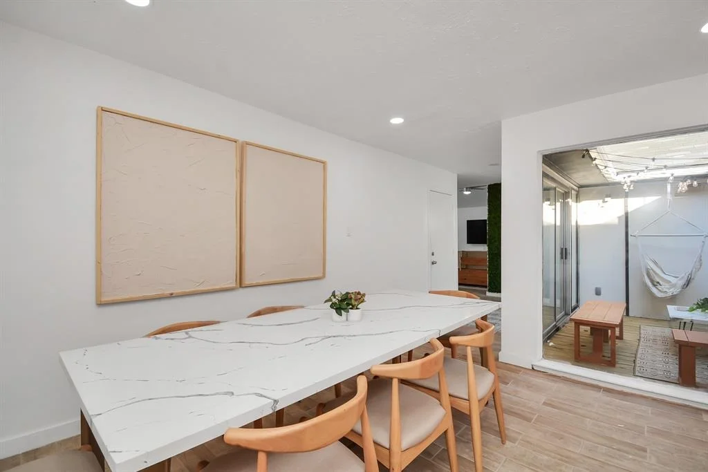 Photo of 9603 Sharpview Drive