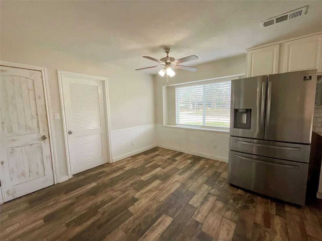 Photo of 443 Bayou View Drive