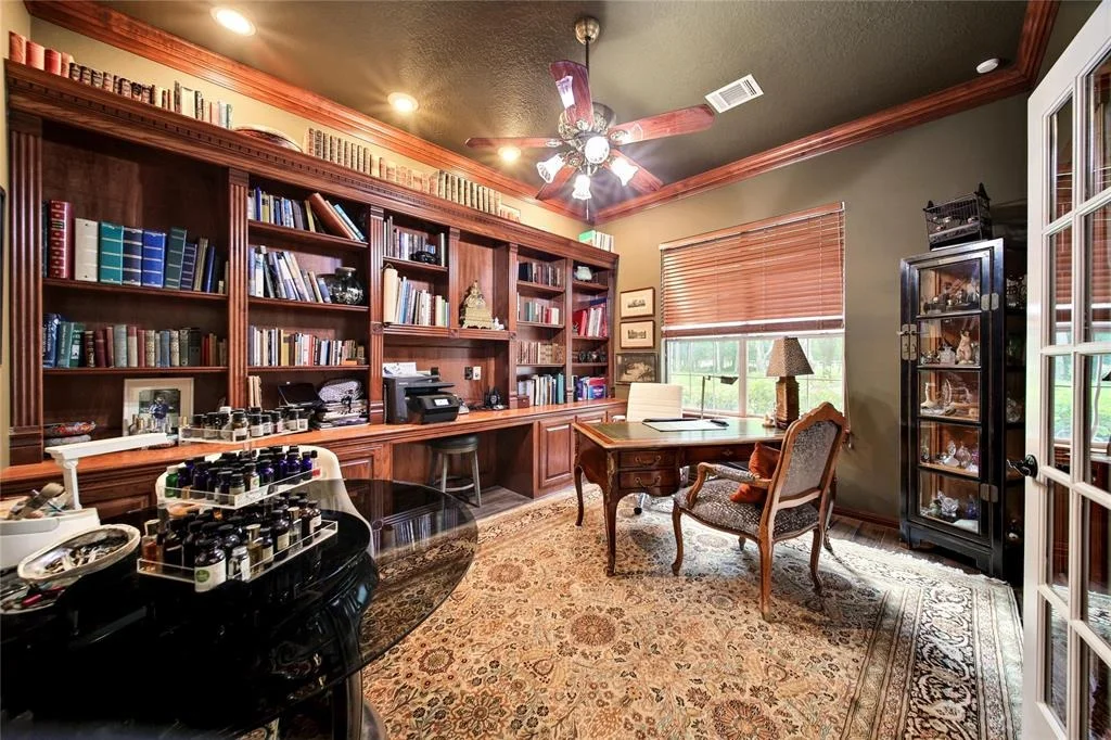 Photo of 39602 Lago Drive