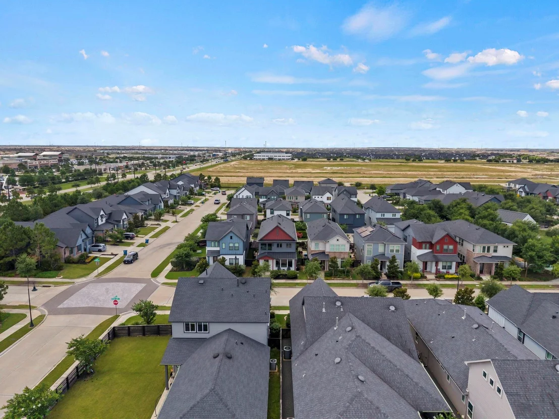 Photo of 18507 Parkland Square Place