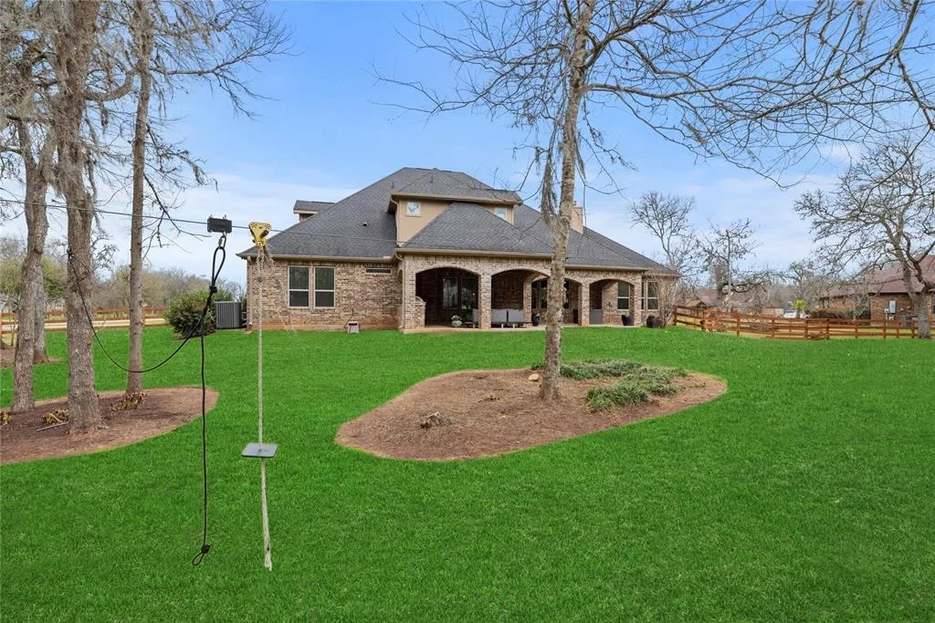 Photo of 32711 Wales Circle