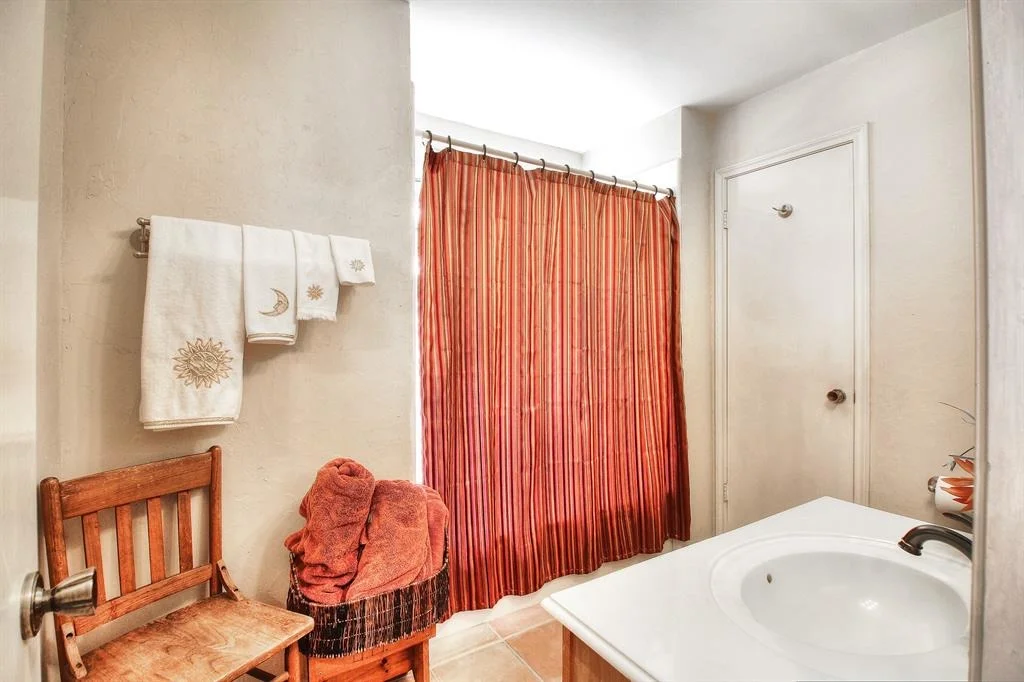 Photo of 23010 Glenover Drive