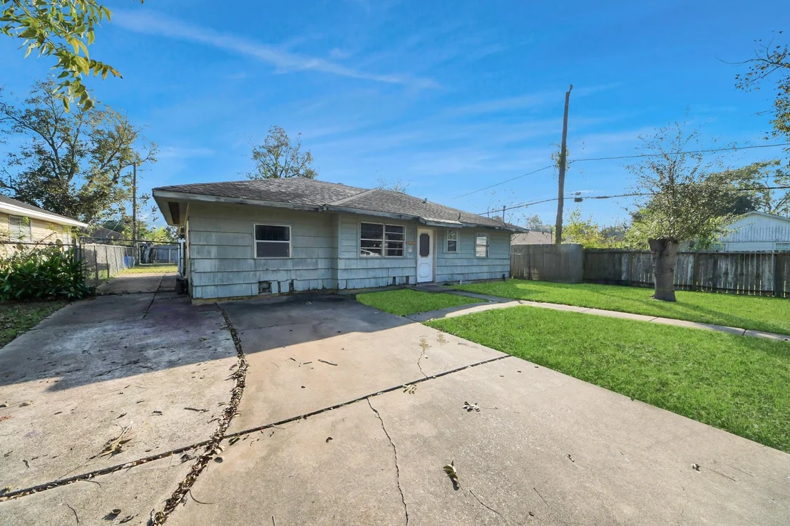 Photo of 14023 Rosecrest Drive