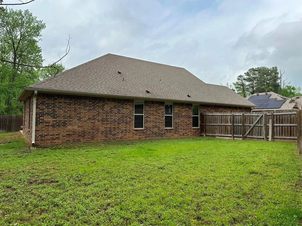 Photo of 2911 Meadow Brook Trail