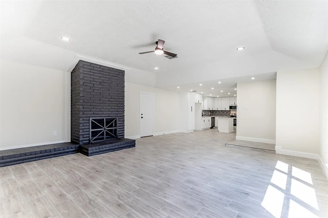 Photo of 11203 Rousseau Drive