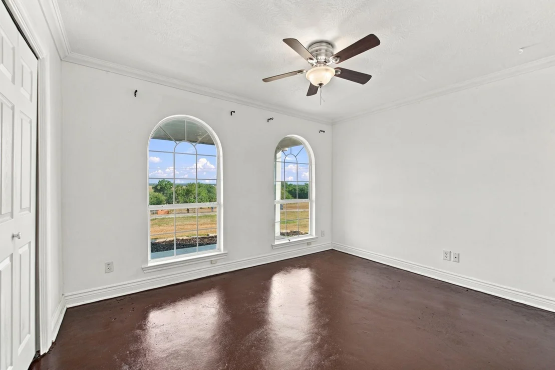 Photo of 2201 Bluebonnet Boulevard