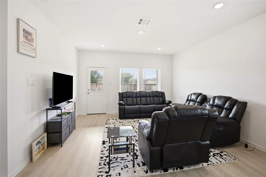 Photo of 7 Robin Court