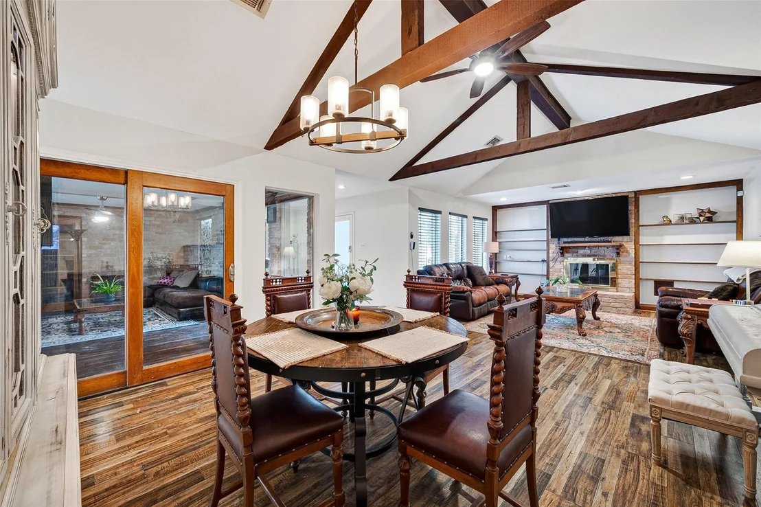 Photo of 1022 Apache Falls Drive