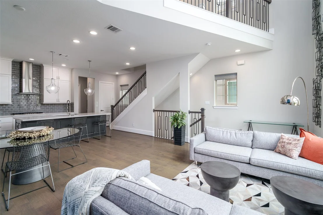 Photo of 1303 Edwinstowe Trail