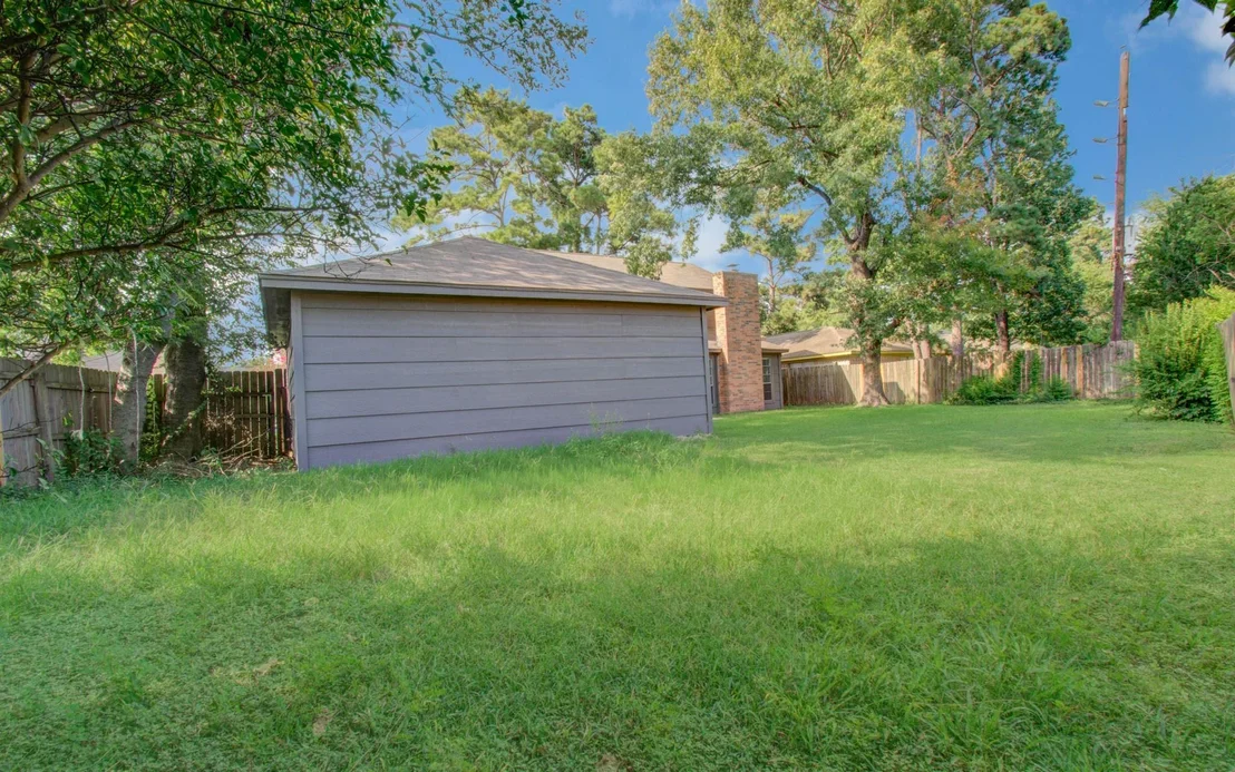 Photo of 6935 Falling Waters Drive