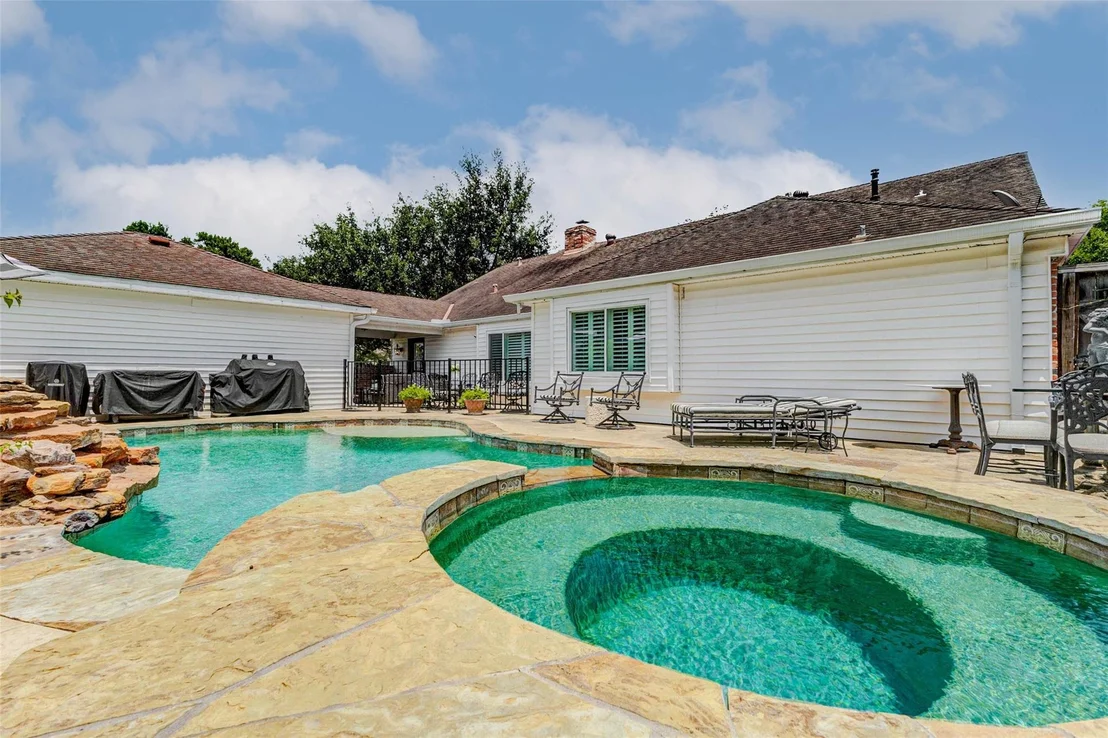 Photo of 315 Thicket Lane