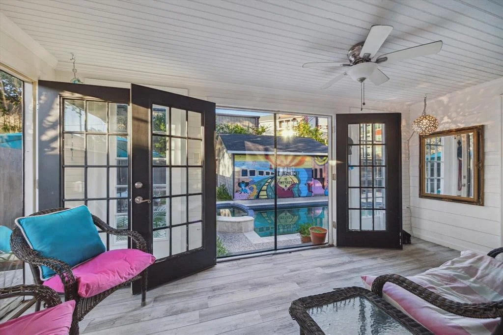Photo of 901 Walling Street