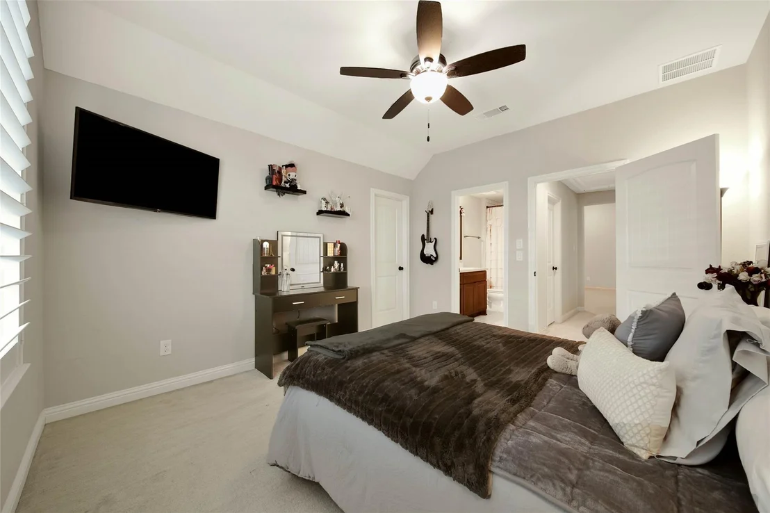 Photo of 28033 Woodland Bend Way