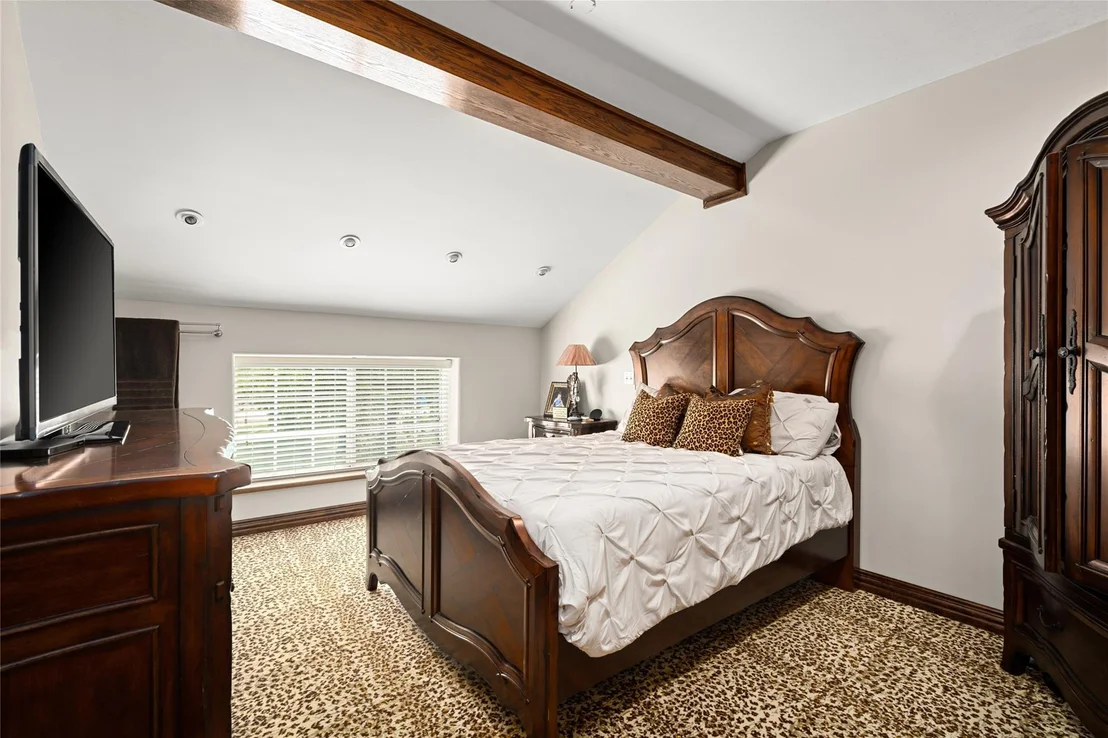 Photo of 15126 Walden Road