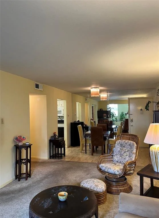 Photo of Unit 29 at 7575 Katy Freeway