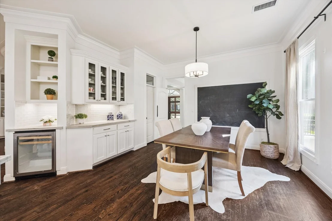 Photo of 3818 Case Street