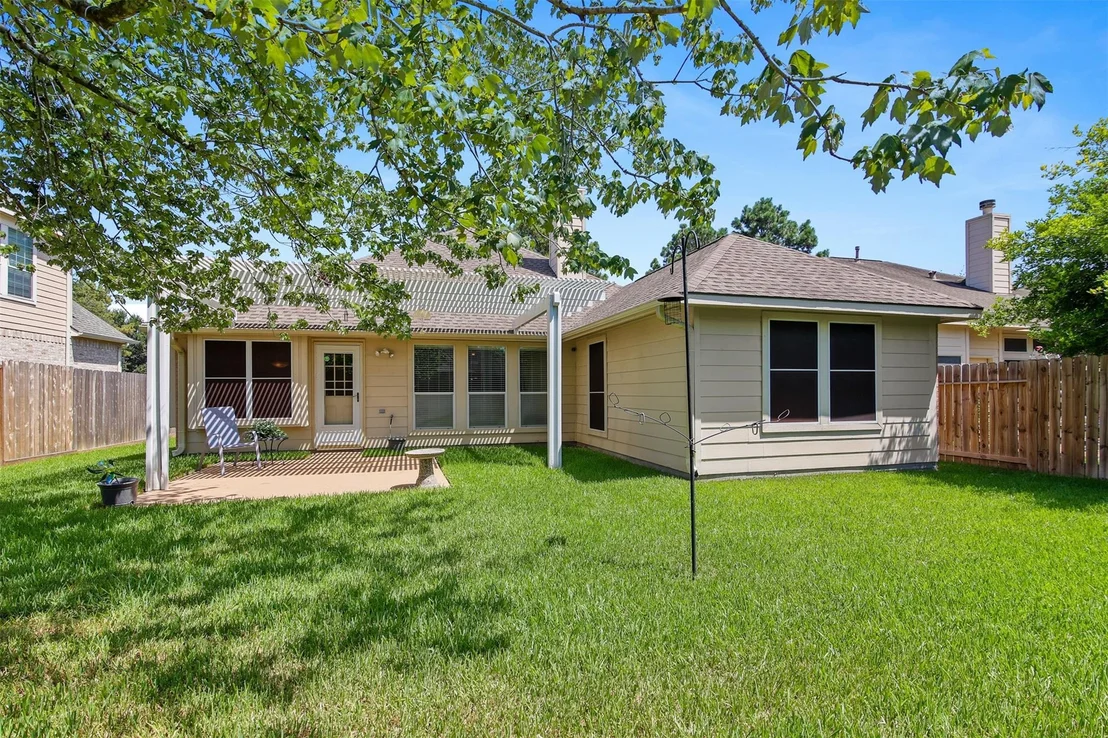 Photo of 21315 River Knoll Lane