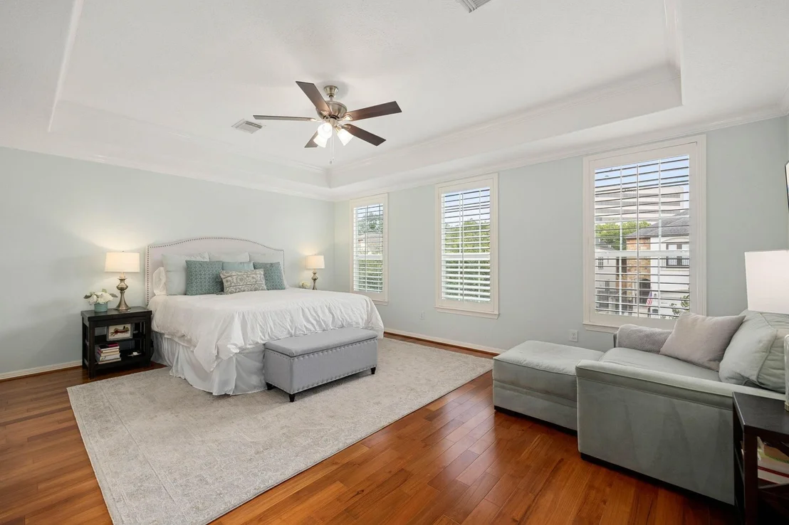 Photo of 137 White Drive