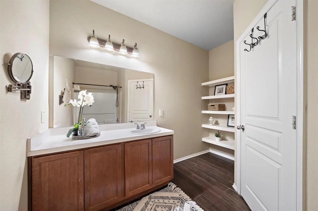 Photo of 6707 Enchanted Crest Drive