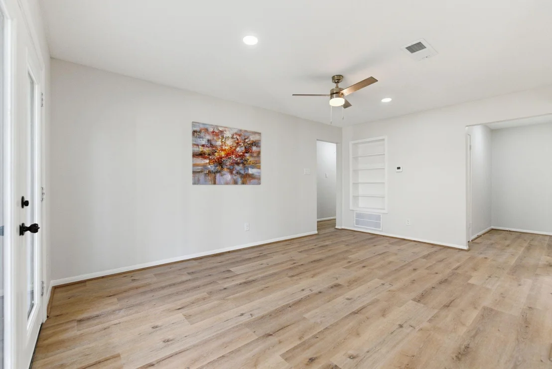 Photo of 9326 Meadowbriar Lane