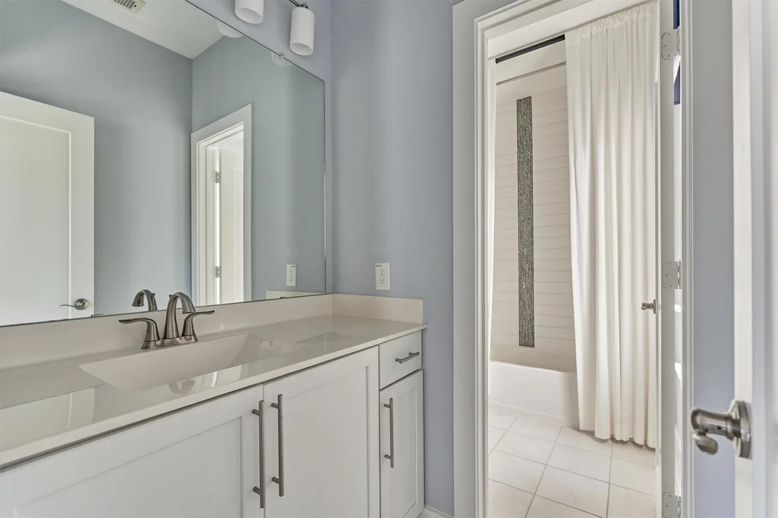 Photo of 2113 Solstice Boulevard