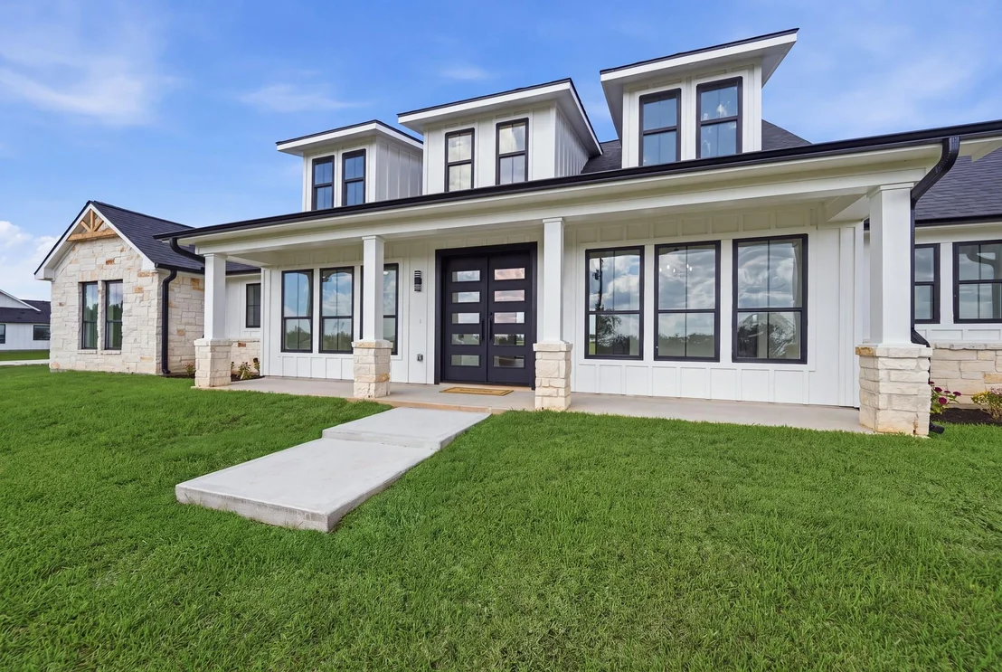 Photo of 11908 Roesler