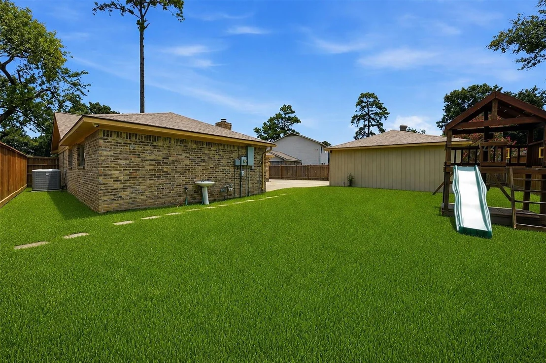 Photo of 24015 Spring Mill Lane