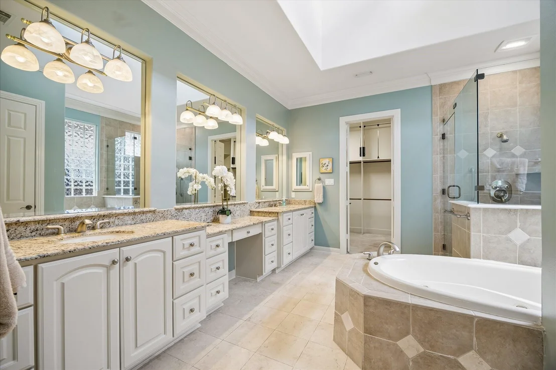 Photo of 11927 Legend Manor Drive