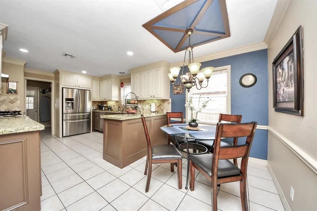 Photo of 2014 Forest Oaks Drive
