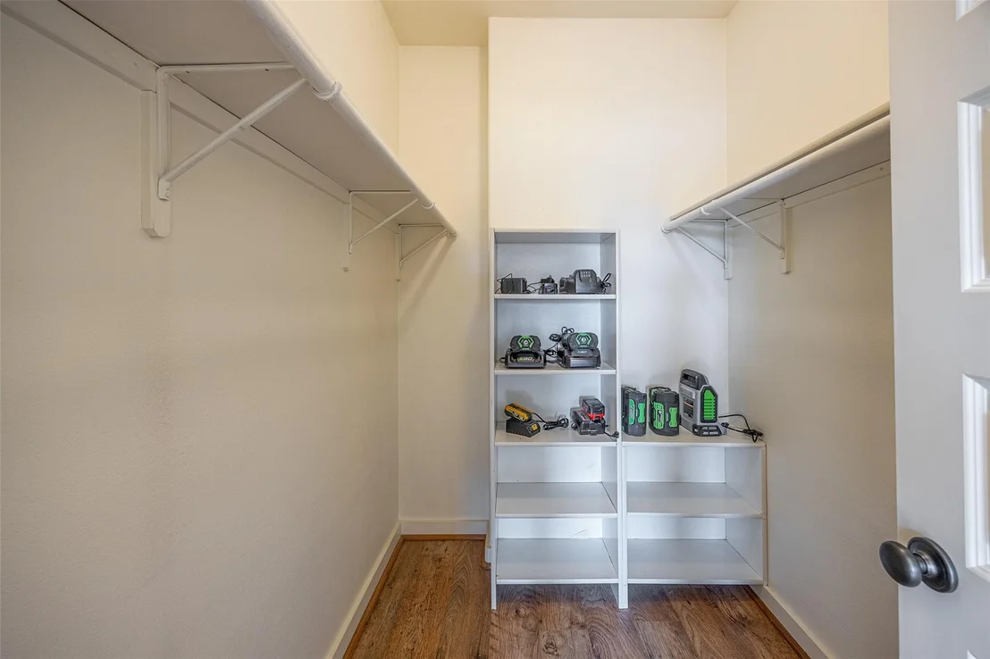 Photo of 2701 Bluebonnet Boulevard