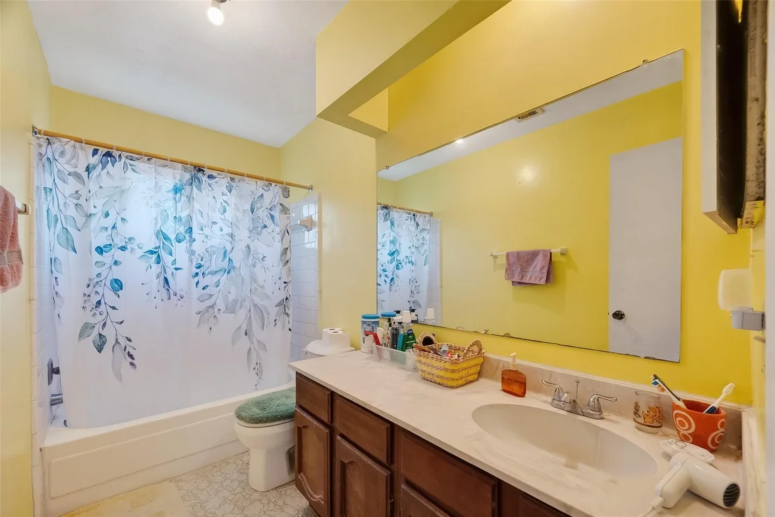 Photo of 302 Windward Drive