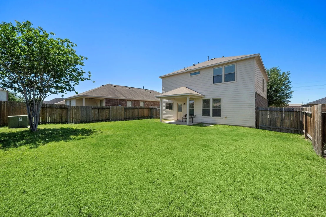 Photo of 1418 S Maple Drive