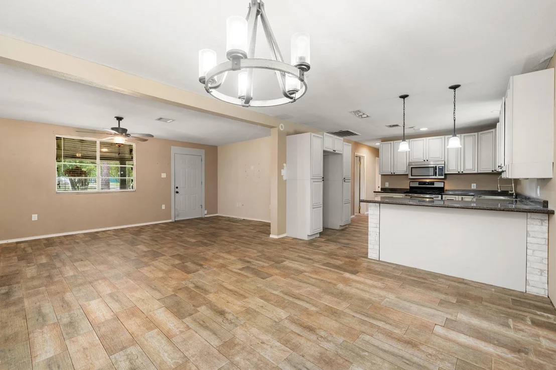Photo of 12914 Manor Drive