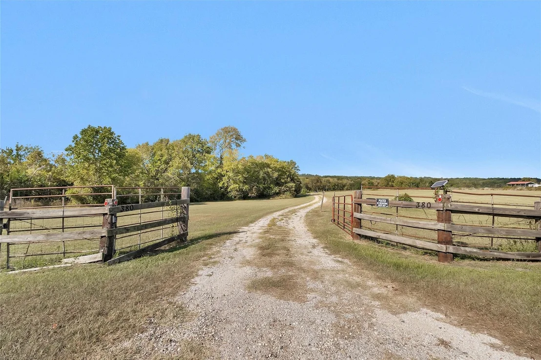 Photo of 380 Rose Hill Road
