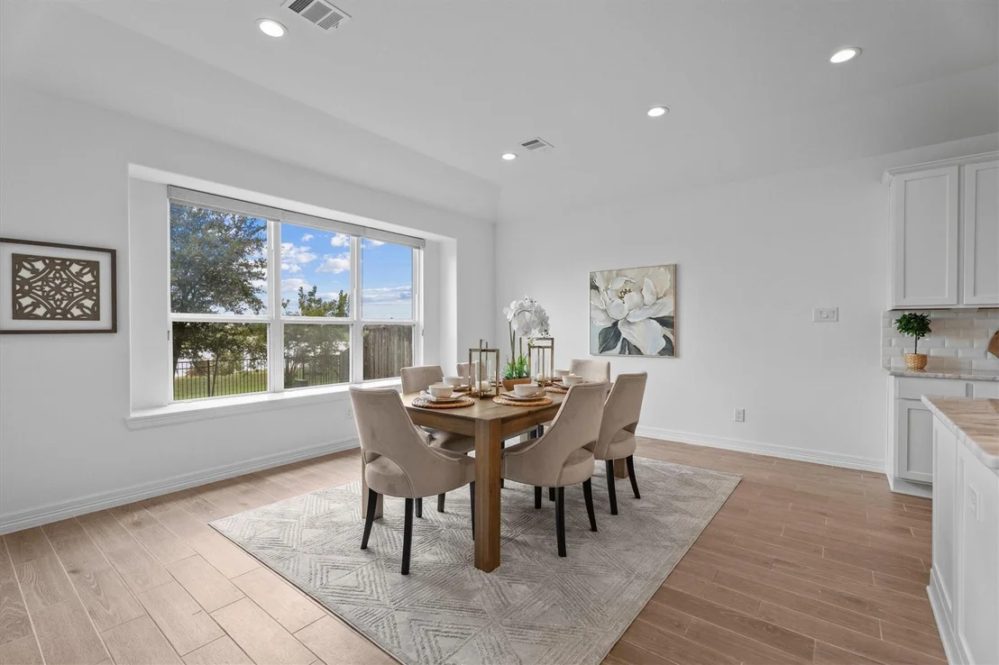 Photo of 7335 Laguna Lake Drive