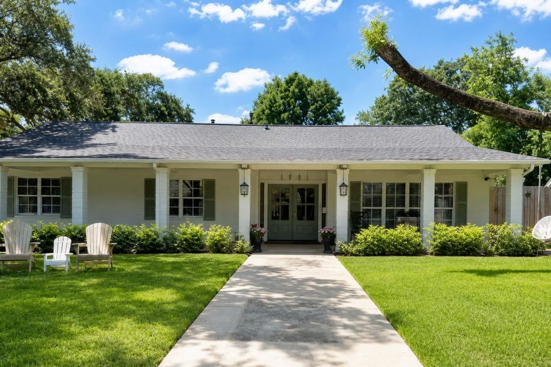 Photo of 7803 Meadowglen Lane