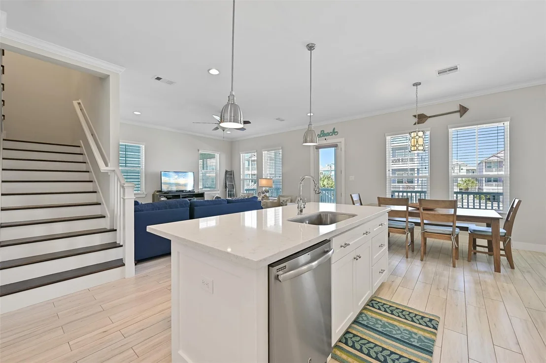 Photo of 3827 Neptune