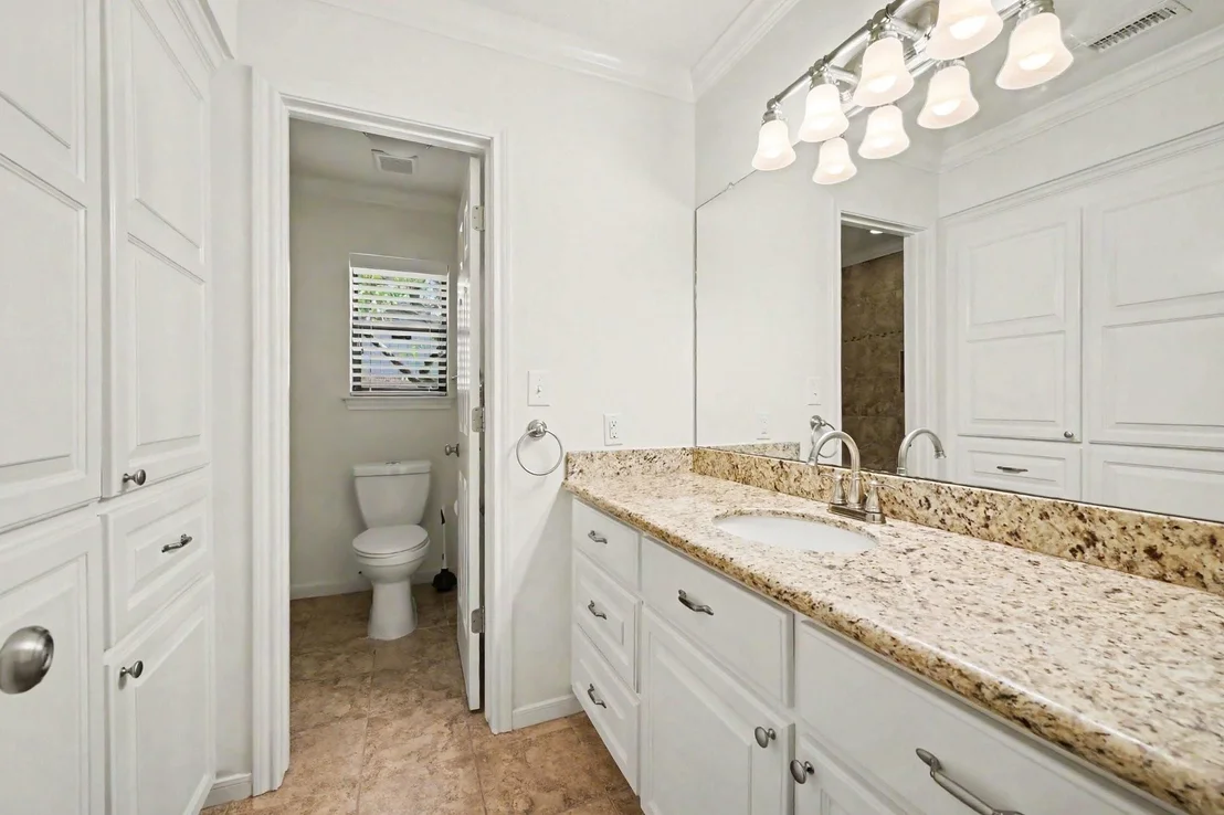 Photo of 26222 Oakhurst Drive